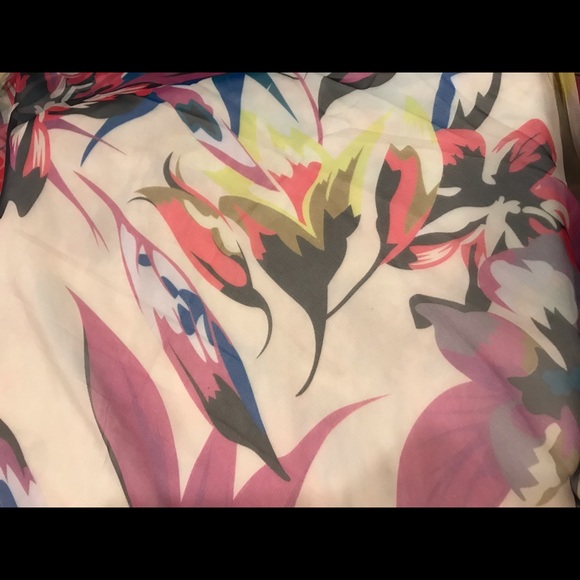 Floral Pattern Scarf - Picture 3 of 3